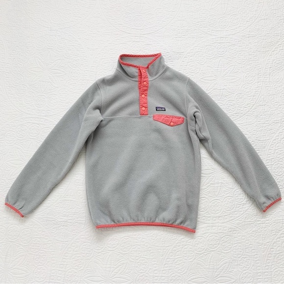 Patagonia‎ Girls' Lightweight Synchilla Fleece Snap-T Pullover, Grey / Pink - Picture 1 of 4
